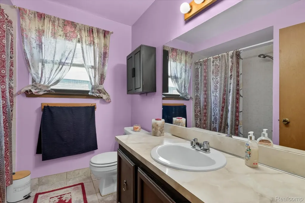 15720 Bono Drive Clinton Charter Township MI 48038