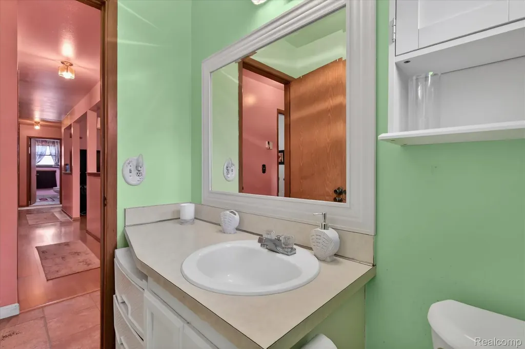 15720 Bono Drive Clinton Charter Township MI 48038