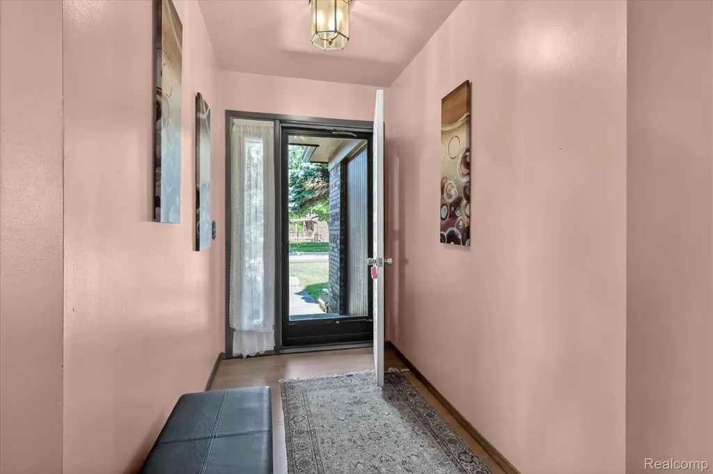15720 Bono Drive Clinton Charter Township MI 48038
