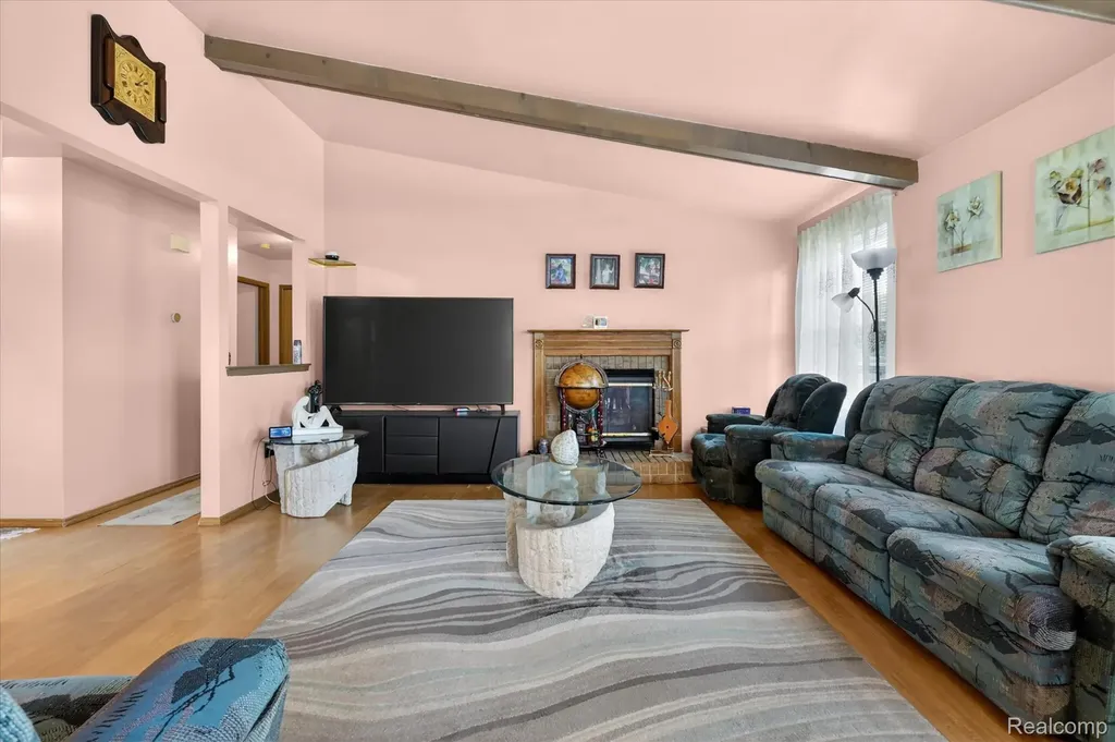 15720 Bono Drive Clinton Charter Township MI 48038