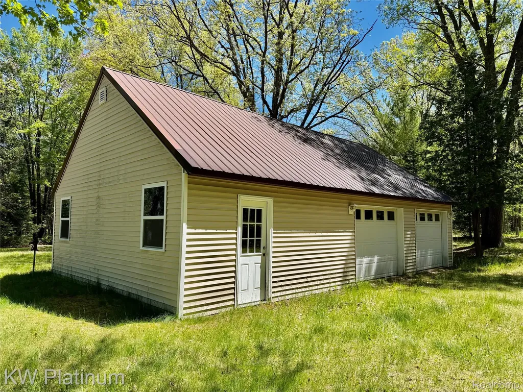 7050 Valley Lane Briley Township MI 49709