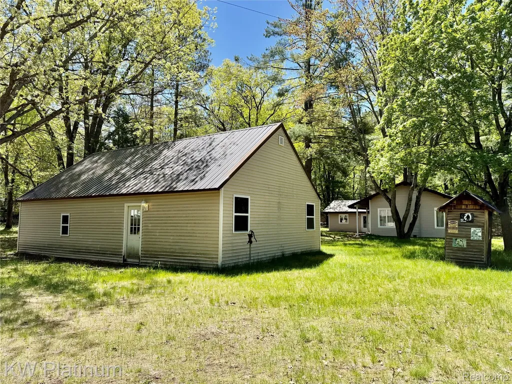 7050 Valley Lane Briley Township MI 49709