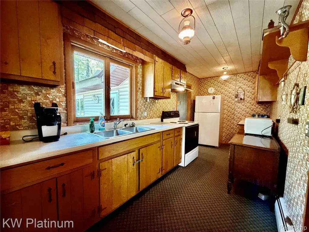 7050 Valley Lane Briley Township MI 49709