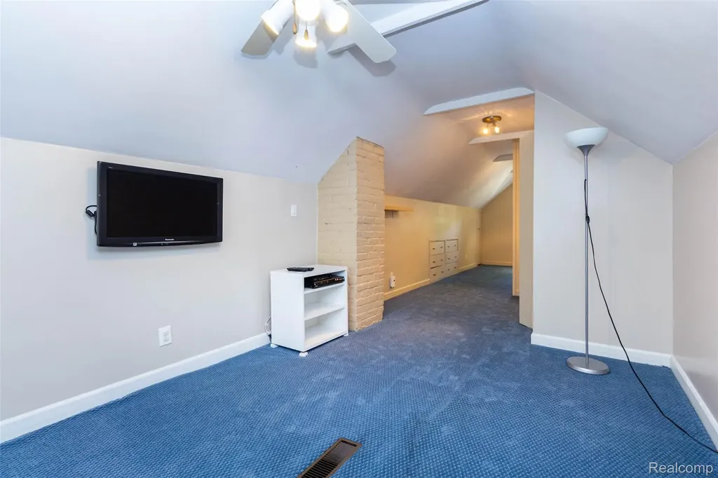 4237 Wakefield Road Berkley City MI 48072