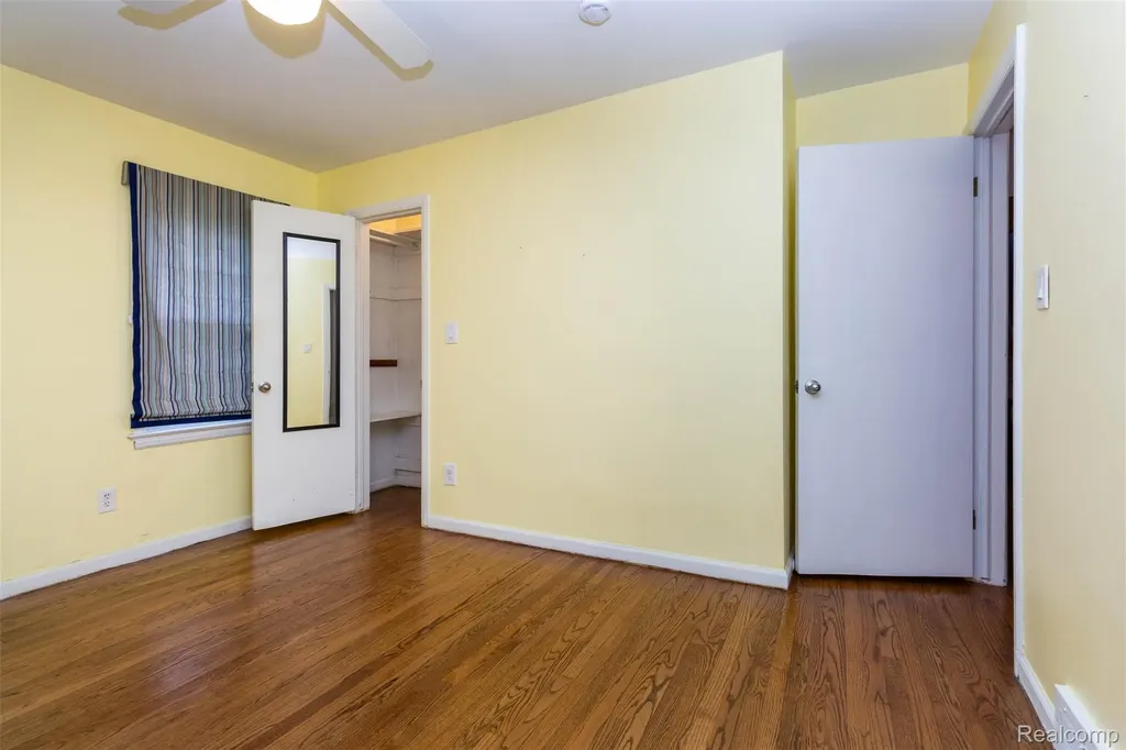 4237 Wakefield Road Berkley City MI 48072