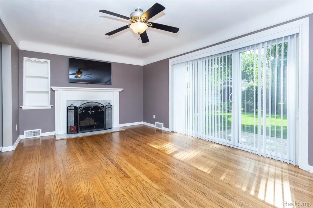 4237 Wakefield Road Berkley City MI 48072