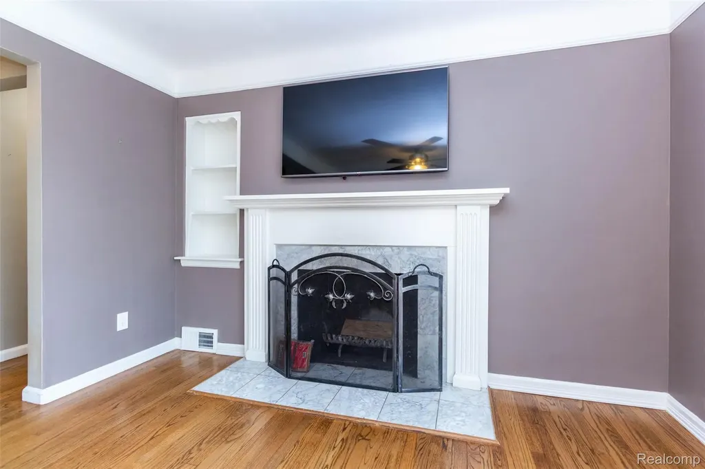 4237 Wakefield Road Berkley City MI 48072
