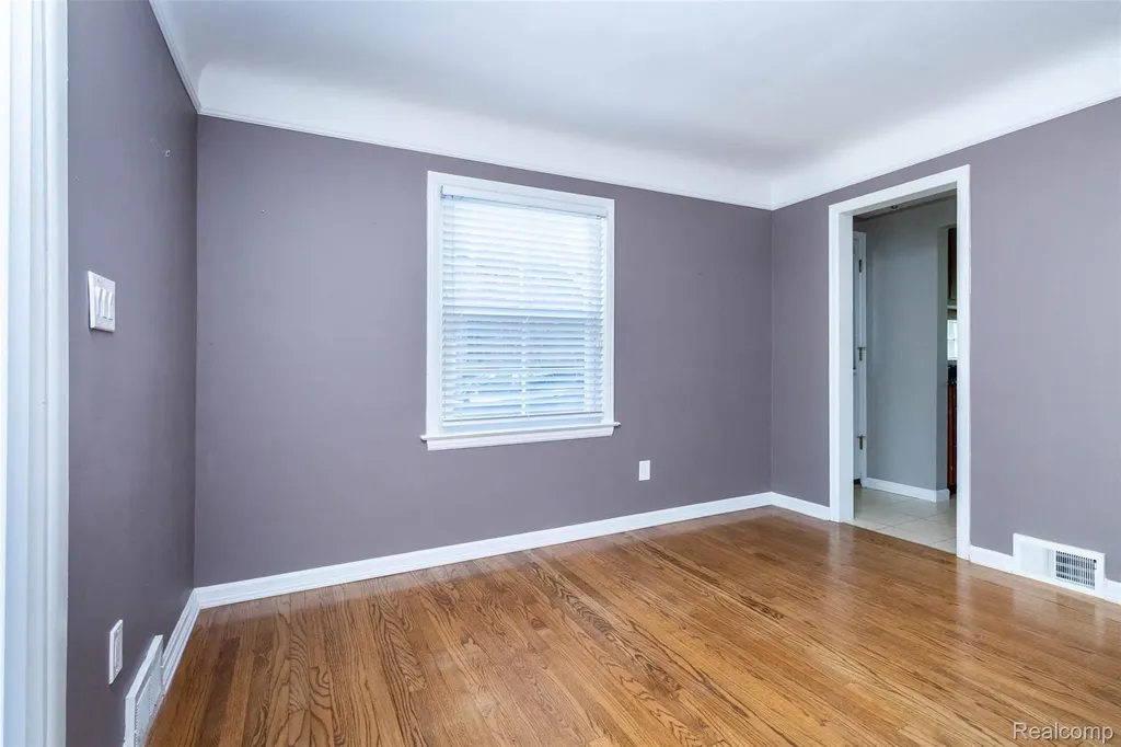 4237 Wakefield Road Berkley City MI 48072