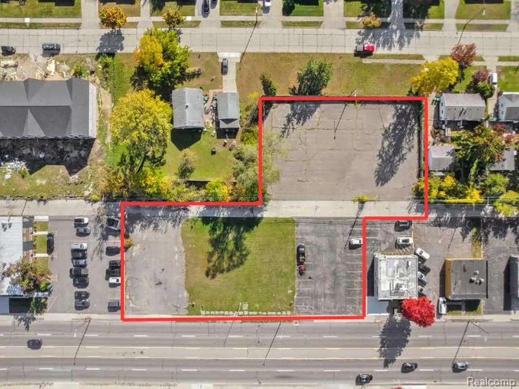 30759 Ford Garden City City MI 48135