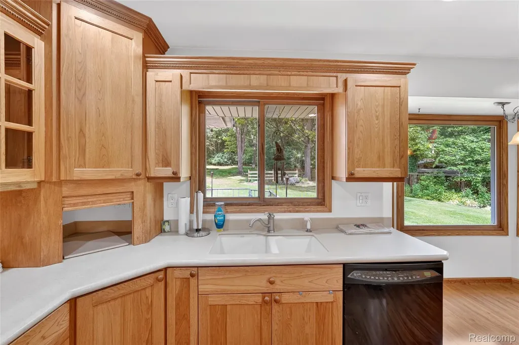 8668 Cooley Beach Drive White Lake Charter Township MI 48386