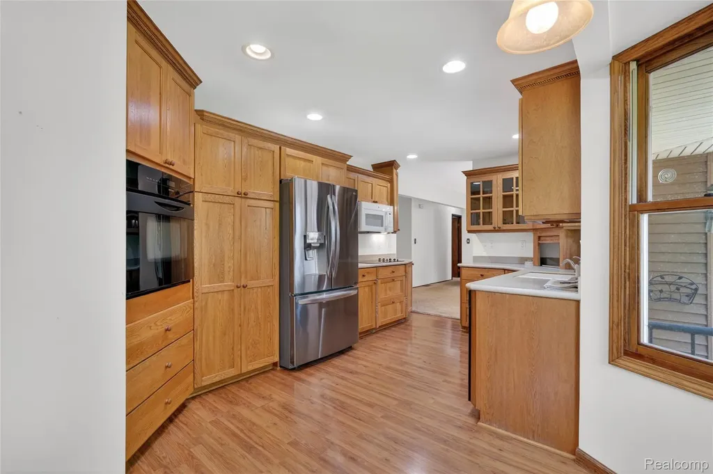 8668 Cooley Beach Drive White Lake Charter Township MI 48386
