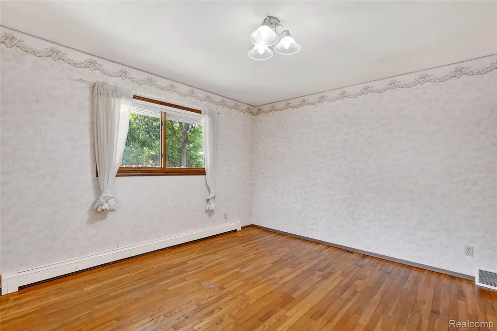 8668 Cooley Beach Drive White Lake Charter Township MI 48386