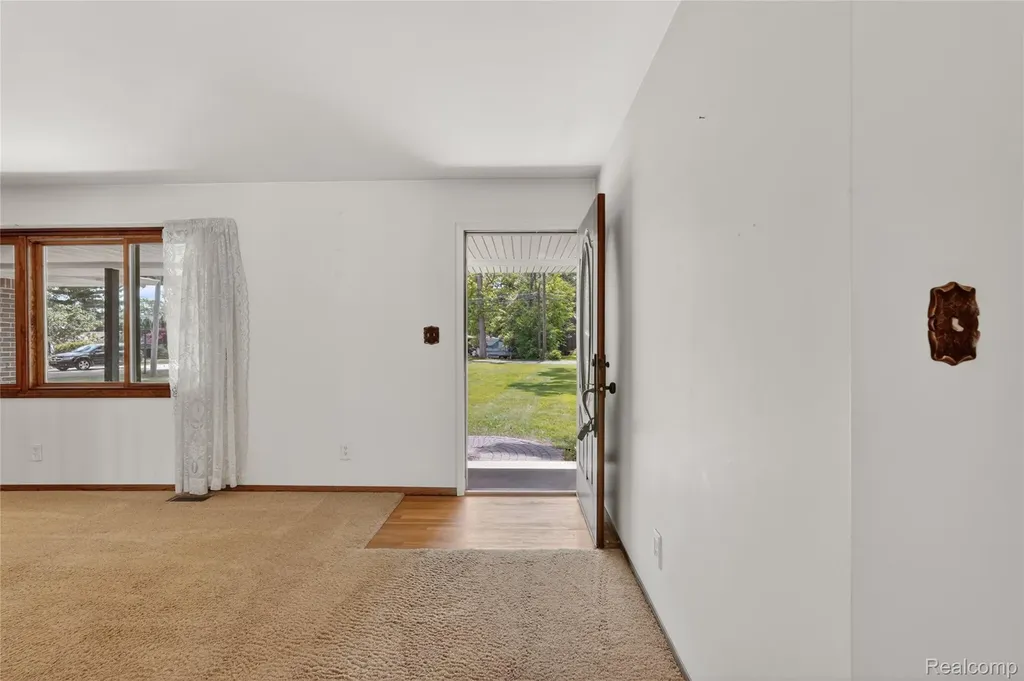8668 Cooley Beach Drive White Lake Charter Township MI 48386