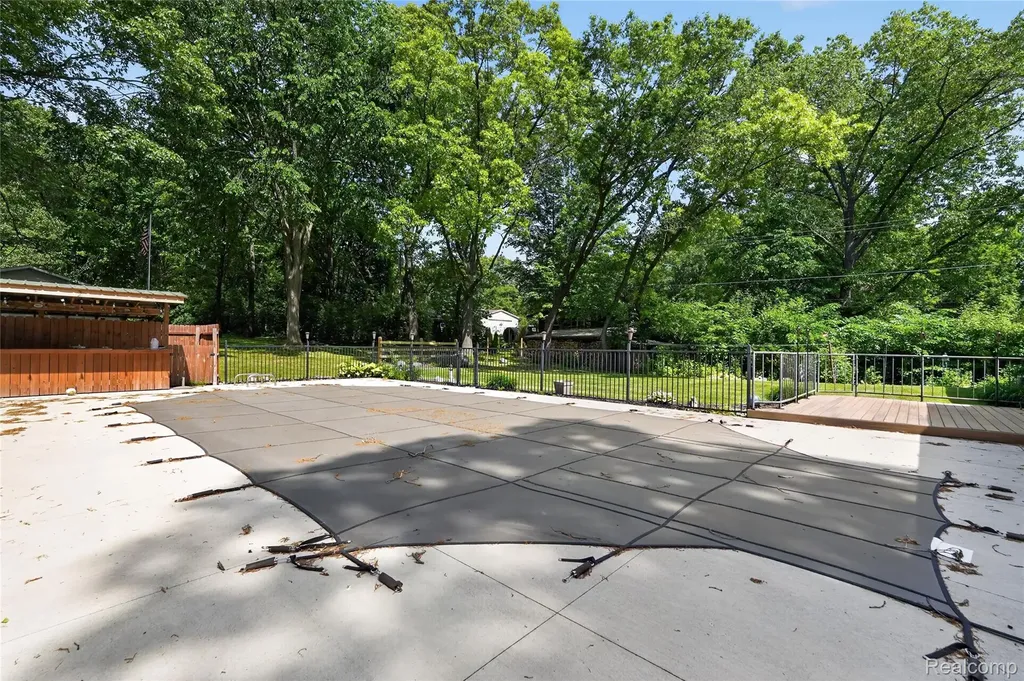 8668 Cooley Beach Drive White Lake Charter Township MI 48386