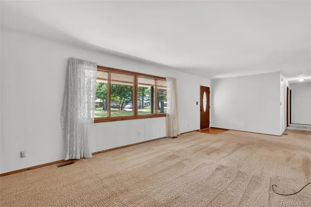 8668 Cooley Beach Drive White Lake Charter Township MI 48386