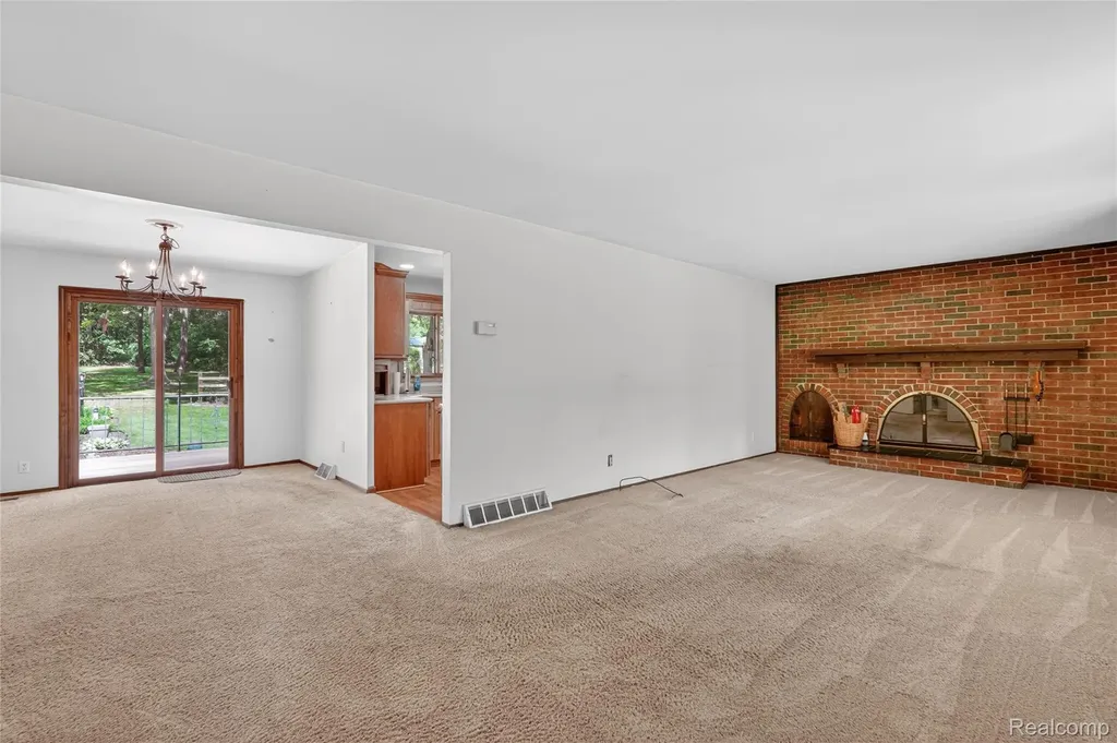 8668 Cooley Beach Drive White Lake Charter Township MI 48386