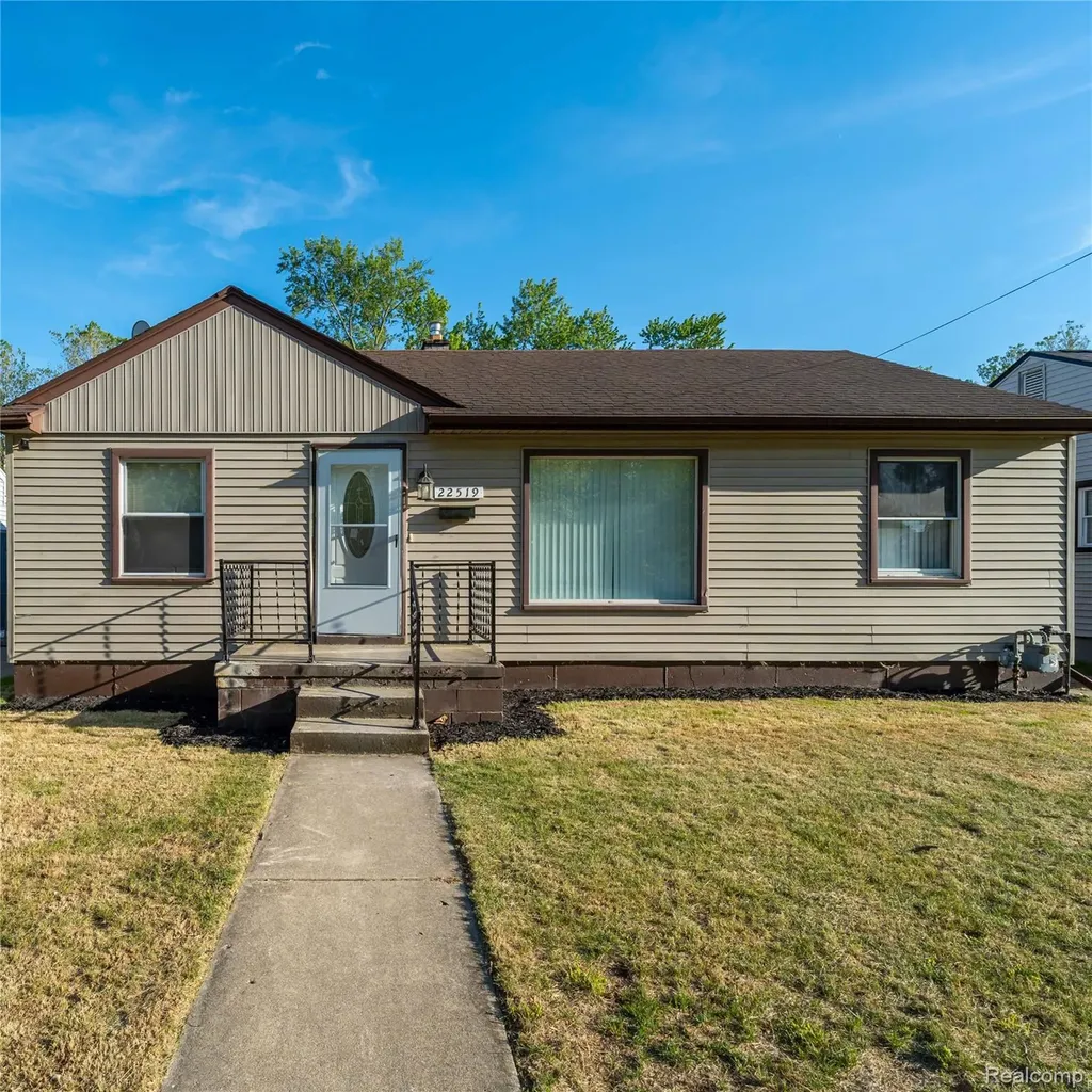 22519 Leewin Street Detroit City MI 48219