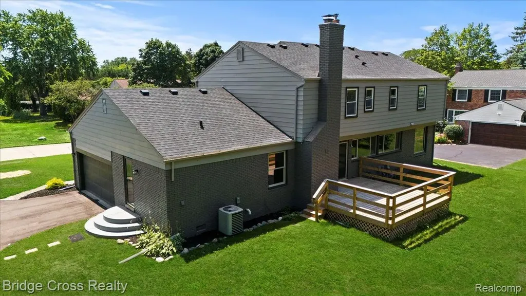 655 S Spinningwheel Lane Bloomfield Hills City MI 48304