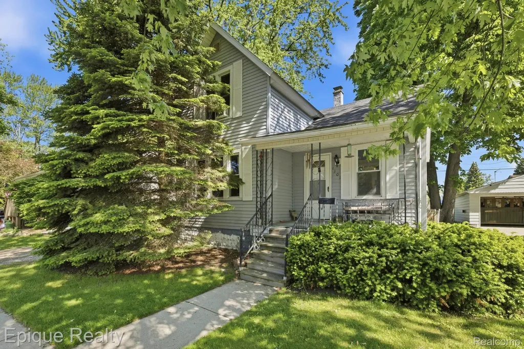 1301 Myrtle Street Port Huron City MI 48060