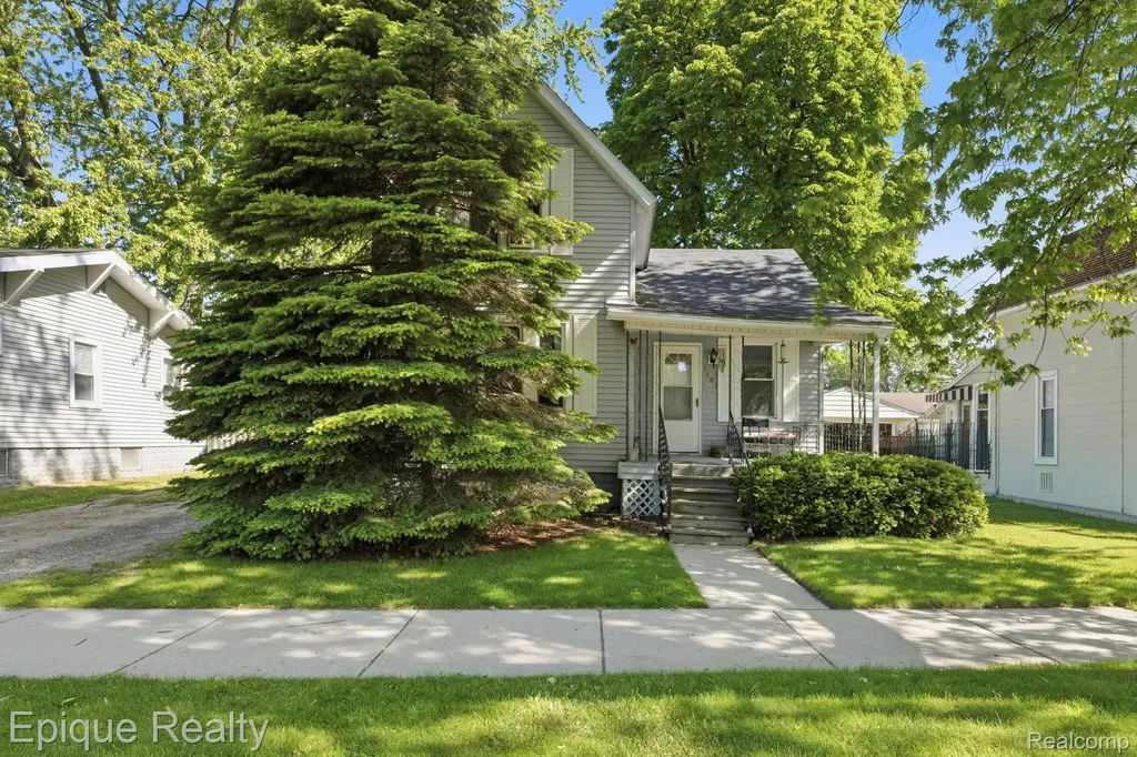 1301 Myrtle Street Port Huron City MI 48060