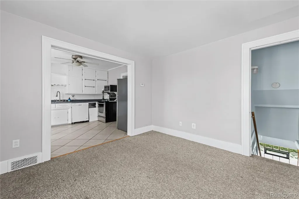 3337 4th Street Trenton City MI 48183