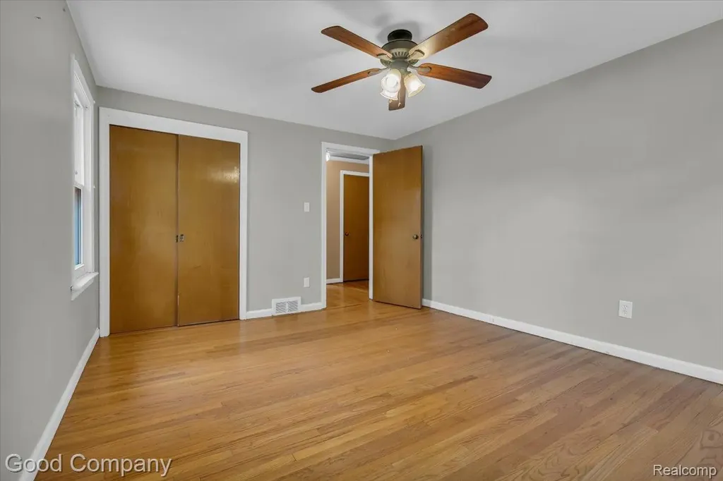 2564 Woodstock Drive Detroit City MI 48203