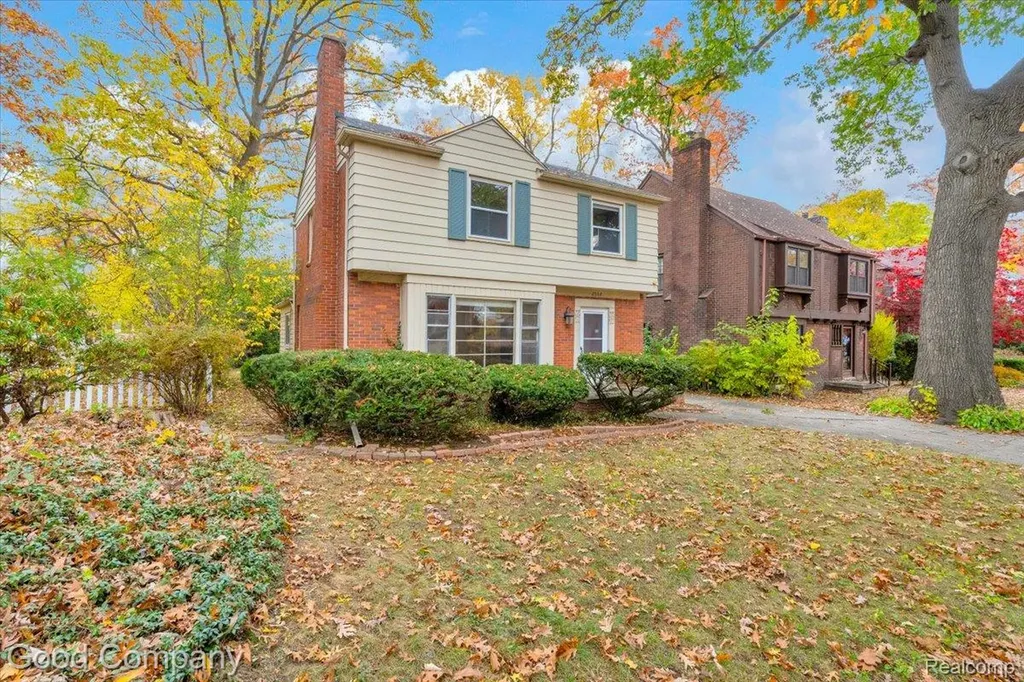 2564 Woodstock Drive Detroit City MI 48203