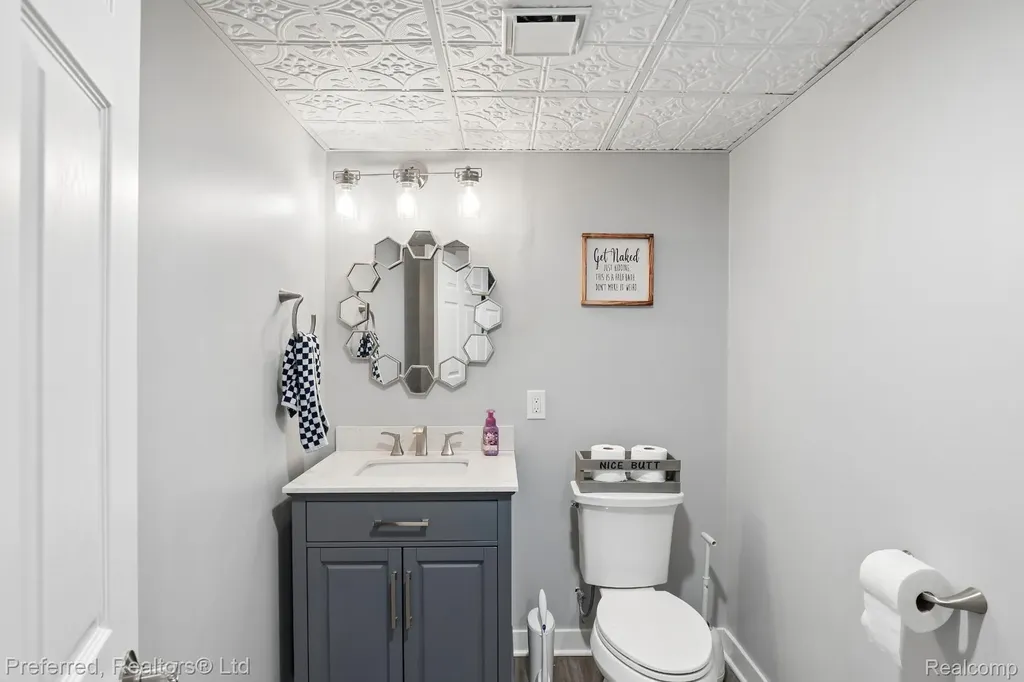 22751 St James Drive Lyon Charter Township MI 48167