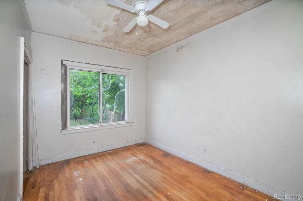 15930 Turner Street Detroit City MI 48238
