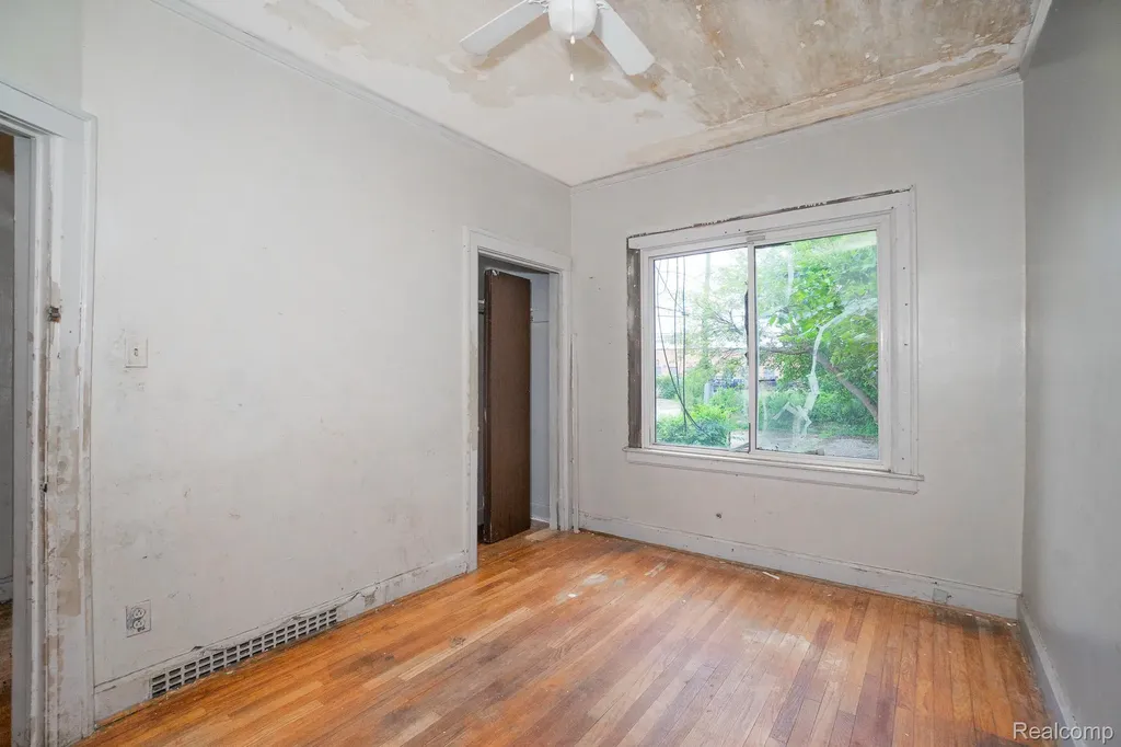 15930 Turner Street Detroit City MI 48238