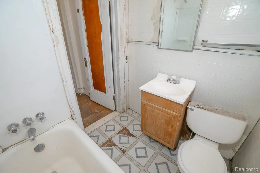 15930 Turner Street Detroit City MI 48238