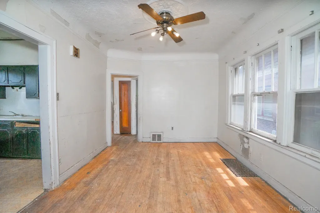 15930 Turner Street Detroit City MI 48238