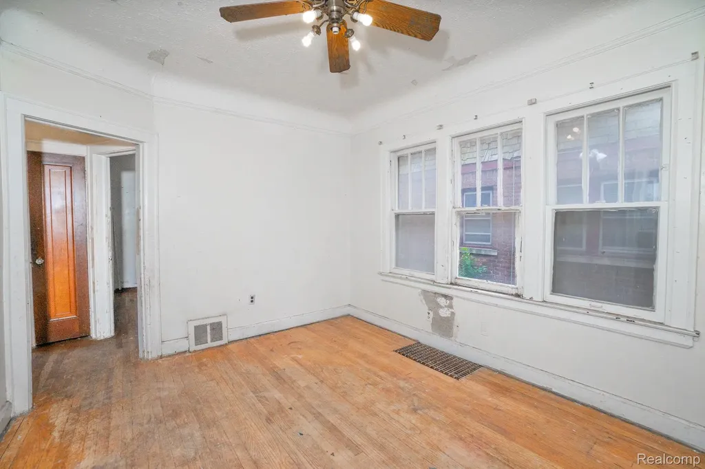 15930 Turner Street Detroit City MI 48238