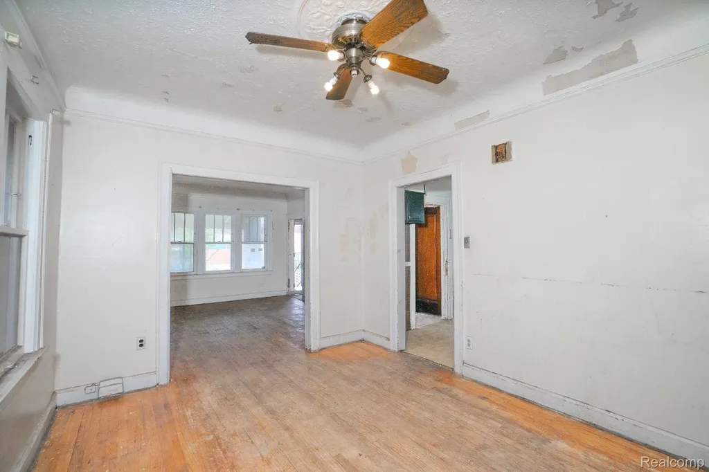 15930 Turner Street Detroit City MI 48238