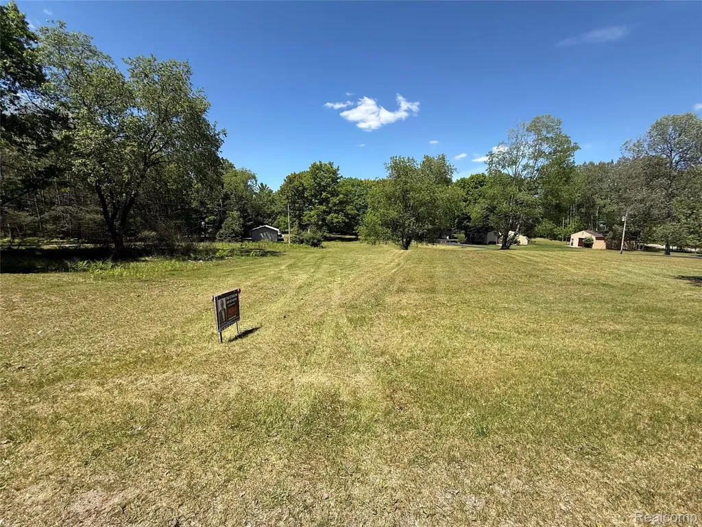 19672 Indian Drive Green Charter Township MI 49338