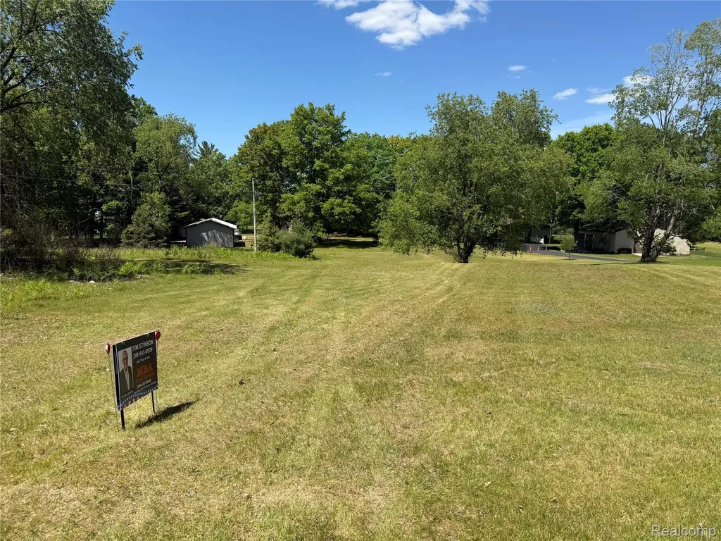 19672 Indian Drive Green Charter Township MI 49338