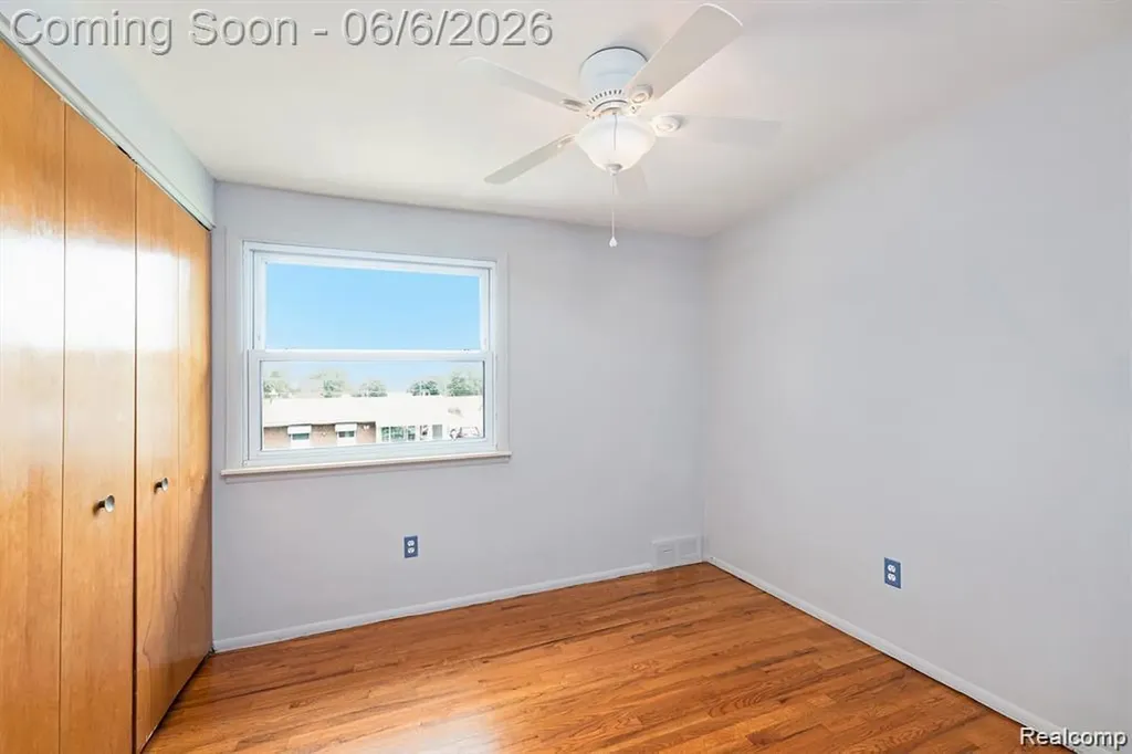 4772 Marian Avenue Warren City MI 48092