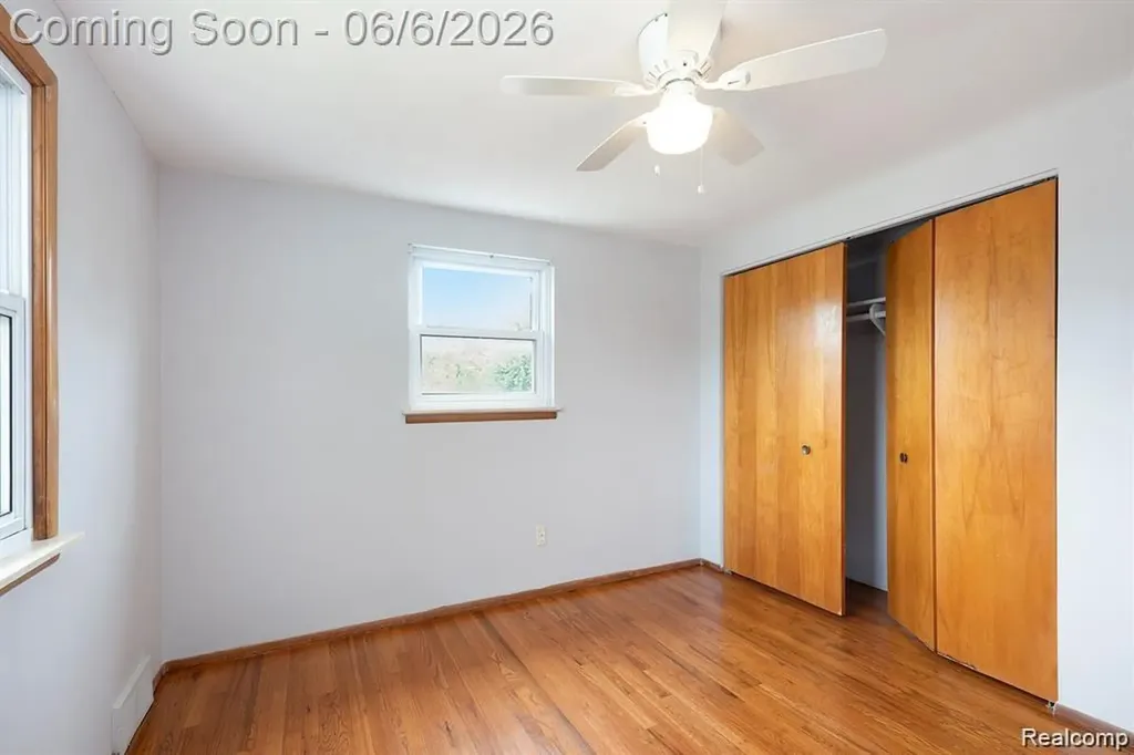 4772 Marian Avenue Warren City MI 48092