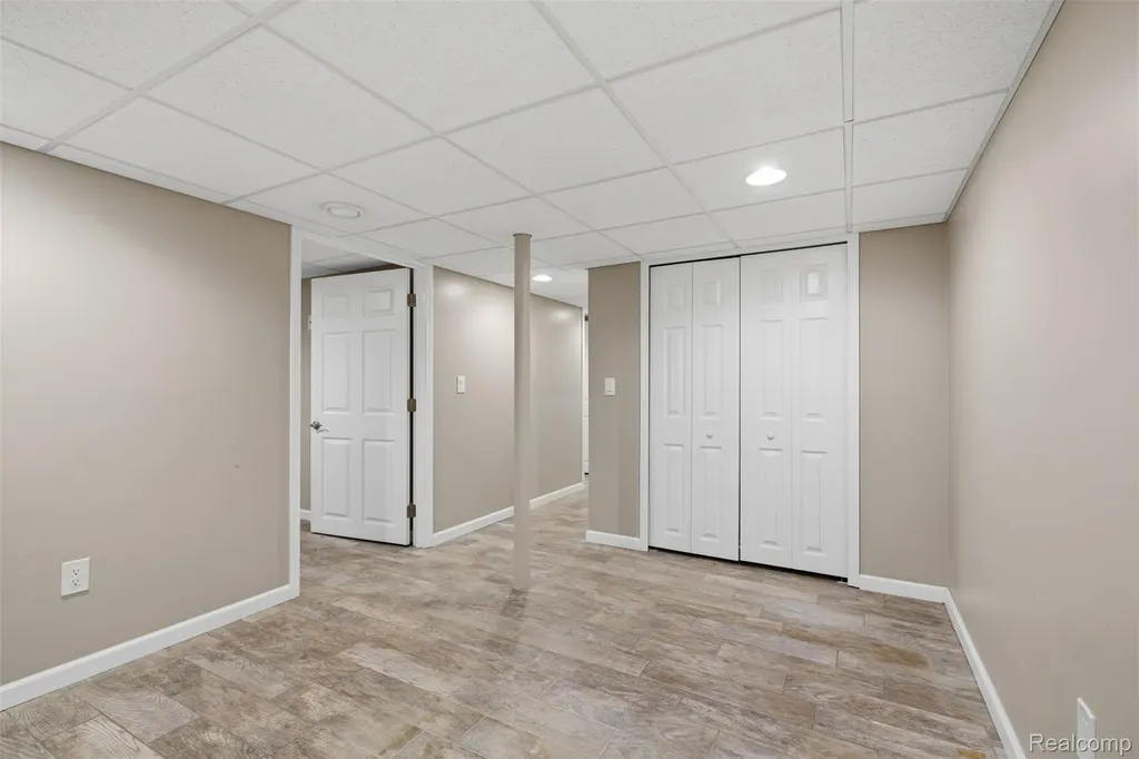 23716 Mccort Drive Brownstown Charter Township MI 48134