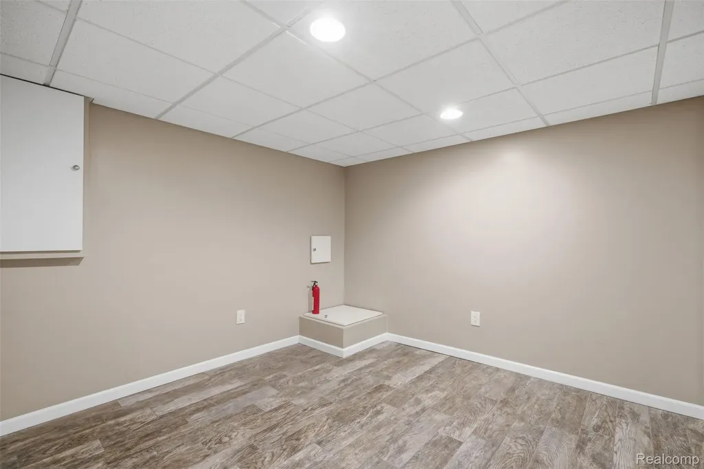 23716 Mccort Drive Brownstown Charter Township MI 48134