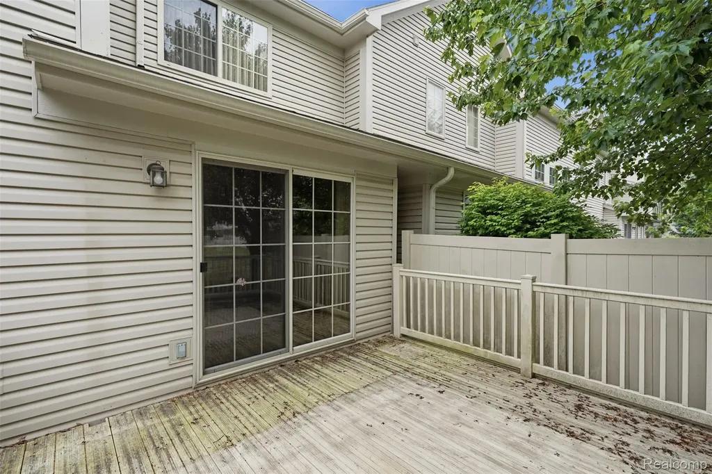 23716 Mccort Drive Brownstown Charter Township MI 48134