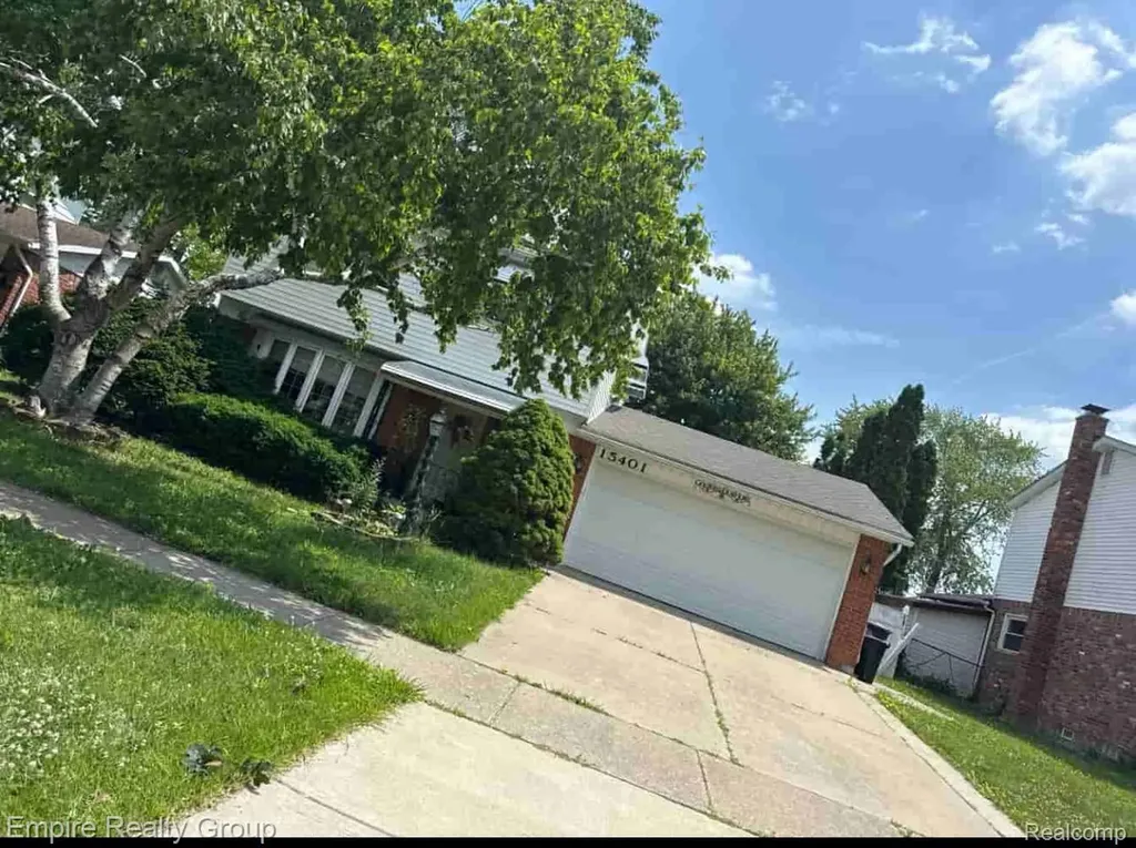15401 Vivian Street Taylor City MI 48180