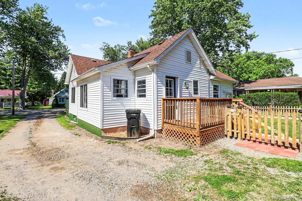 4214 Mill Street North Branch Village MI 48461