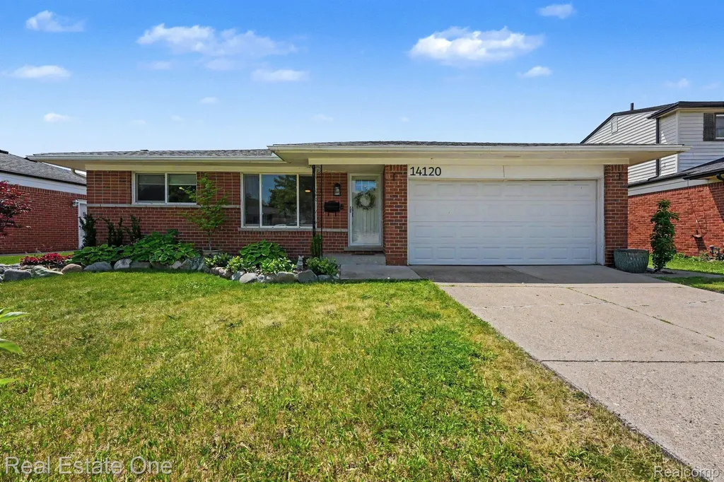 14120 Edison Drive Warren City MI 48088