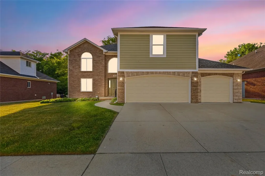 38124 Cobble Creek Court Sterling Heights City MI 48312