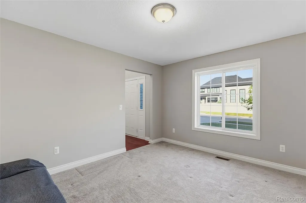 38124 Cobble Creek Court Sterling Heights City MI 48312