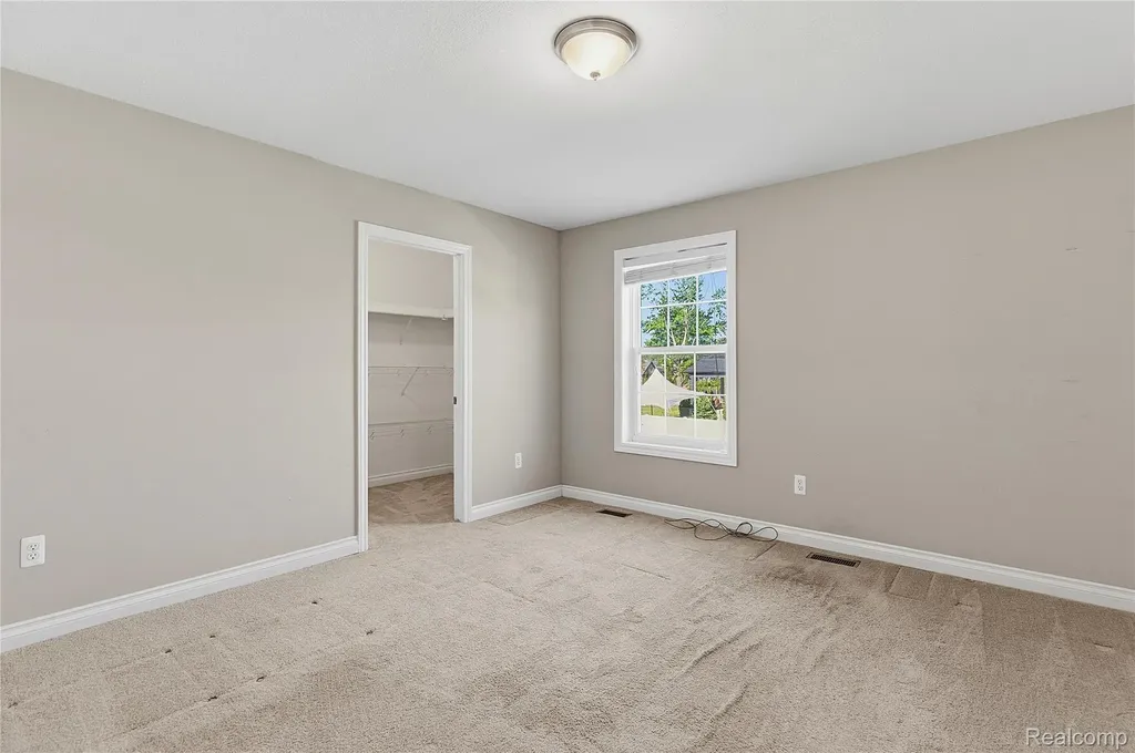 38124 Cobble Creek Court Sterling Heights City MI 48312