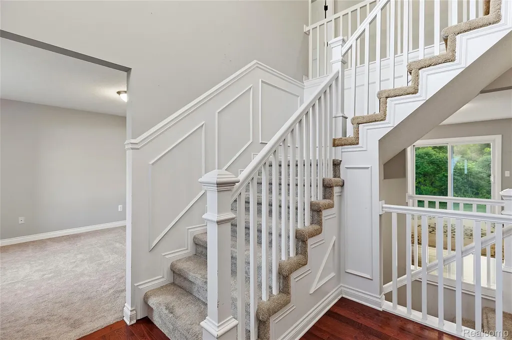 38124 Cobble Creek Court Sterling Heights City MI 48312