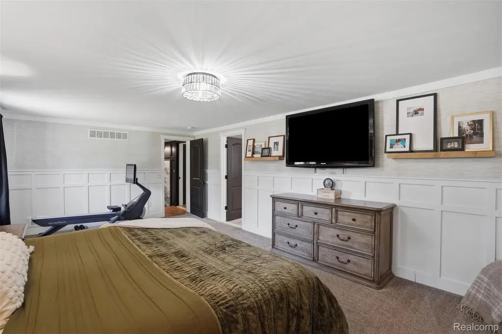 5080 Pleasant Valley Road Brighton Township MI 48114