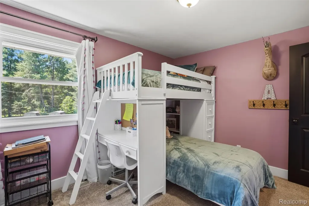 5080 Pleasant Valley Road Brighton Township MI 48114